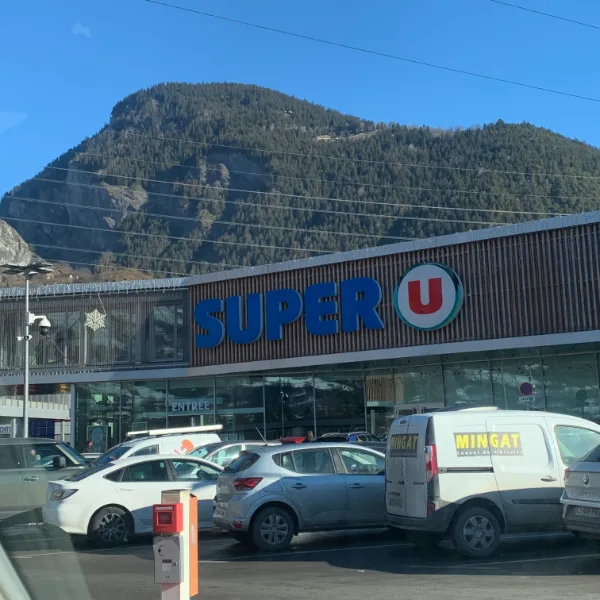 Super U